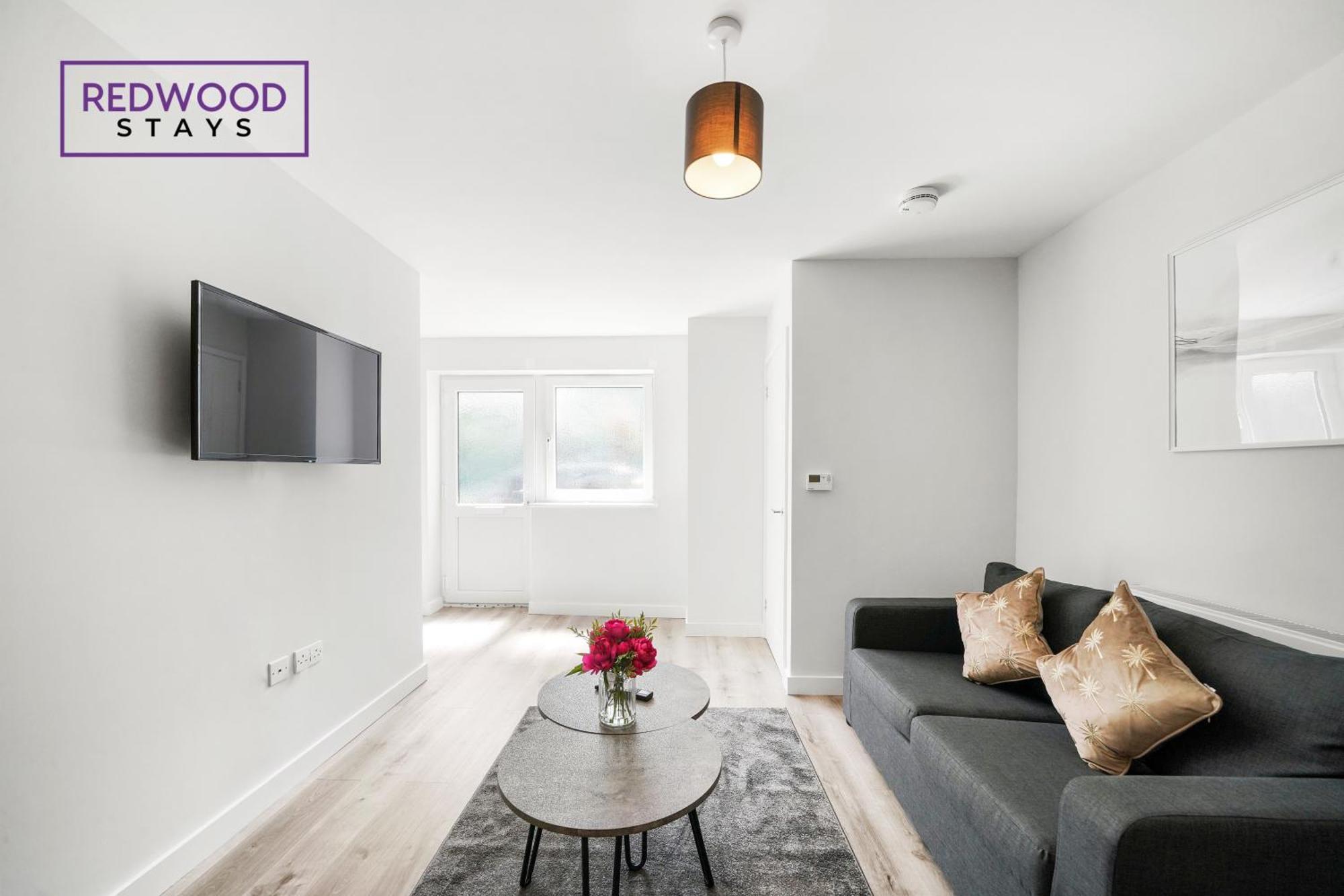 Quality 1 Bed 1 Bath Apartments For Contractors By Redwood Stays Farnborough  Exteriér fotografie